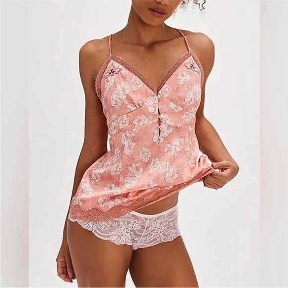 FREE PEOPLE Size L Special Night Cami Tangerine Pink
Floral Lace Camisole NEW - Picture 1 of 7